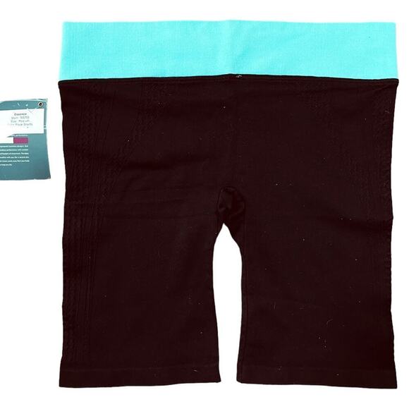Nux Women's Shorts Size Medium Essence Color Block Aqua Black Activewear NWT - Picture 2 of 6